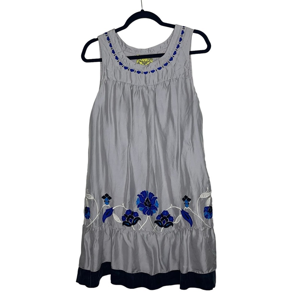 Floreat Anthropologie Gray Embroidered Sleeveless Dress Size 6